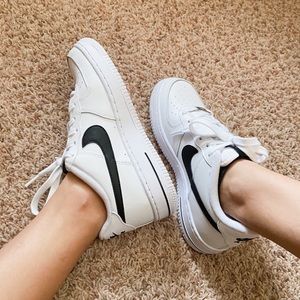 Nike Air Force 1 White and Black